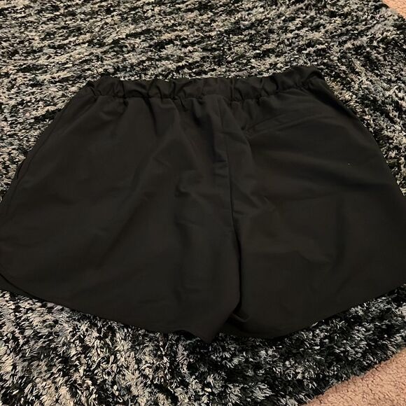 Zella small shorts - Picture 6 of 6